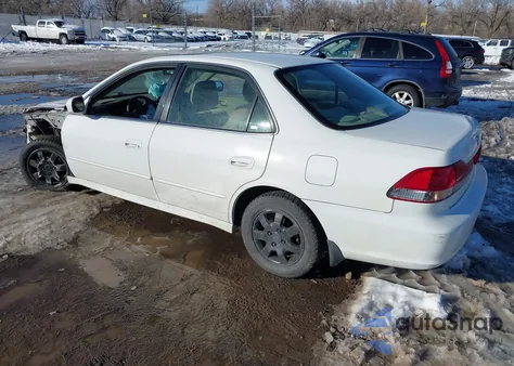 2001 Honda Accord 2.3 Ex from USA, damaged, VIN JHMCG56621C011629